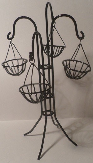 Black Wire Basket Hanger