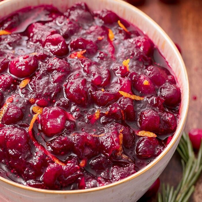 Homemade Raw Cranberry Sauce