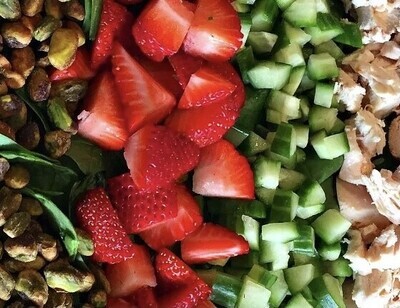 Strawberry Salad w/Grilled Chicken