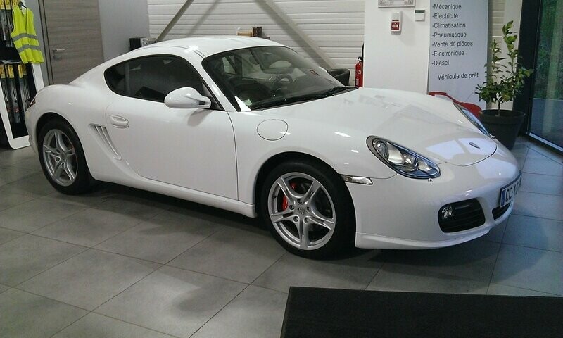 PORSCHE Cayman S