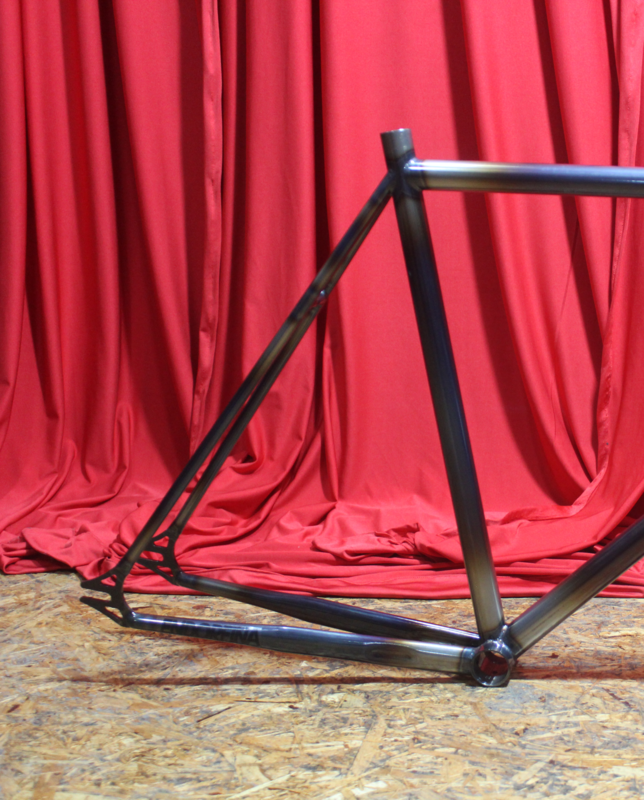 ENDORFINA TIG ( Burnout )