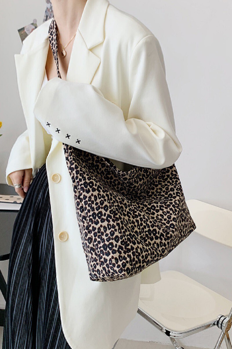 LEOPARD PRINT SHOULDER CANVAS SHOPPING TOTE BAG - brown
