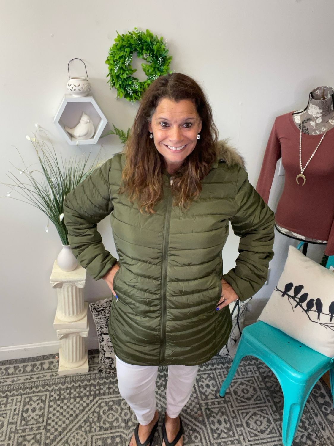 Puffer Jacket With Fur Hood - Olive