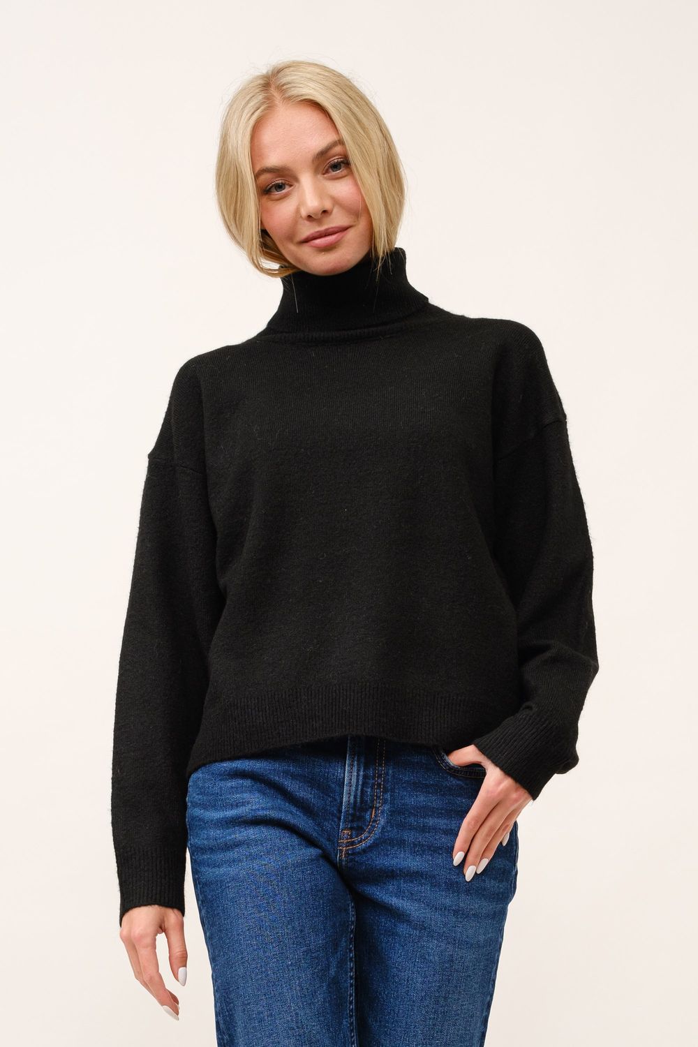 Turtleneck Sweater - Black
