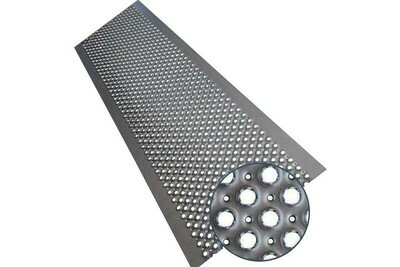 Tôle a plat perforations crénelées Acier brut