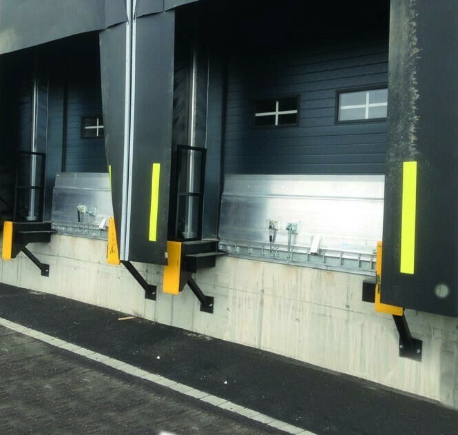 Pont aluminium articulé par vérins charge 5T