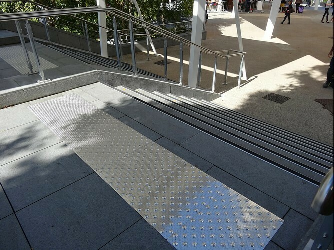 Dalle podotactile PMR Larmé Aluminium