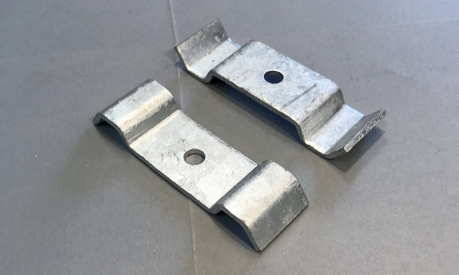 Cavalier 15 fixation Caillebotis maille 60