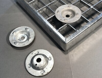 Coupelle 04 fixation caillebotis acier maille 33/44