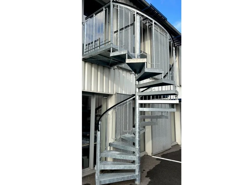 Escalier hélicoidal D1800 + palier galvanisé