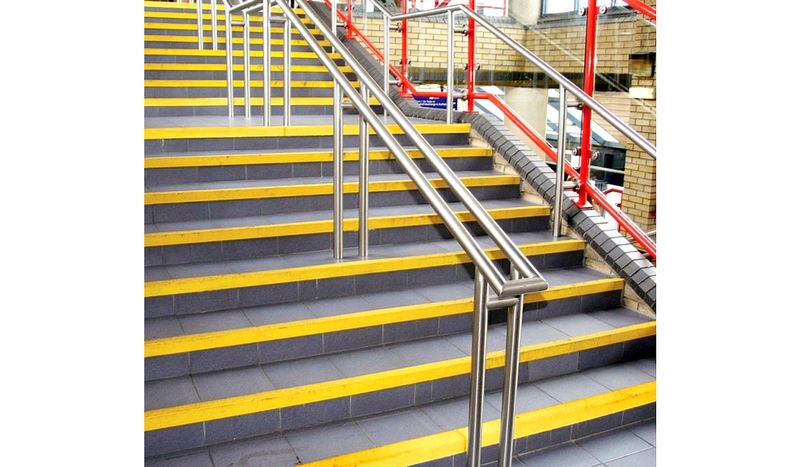 Nez de marche Résigrain ERP antidérapant polyester