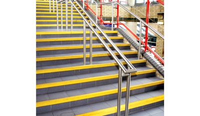 Nez de marche Résigrain ERP antidérapant polyester