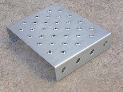 Tôle PMR micro perforations antidérapante