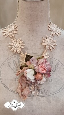 Daisy Lace & Rose Neckpiece/Brooch