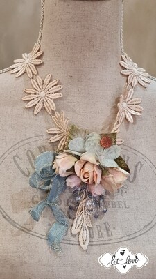 Daisy Lace & Rose Neckpiece/Brooch