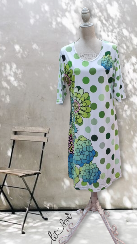 Dress Below the Knee, with Sleeves