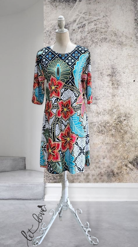 Dress Below the Knee, with Sleeves