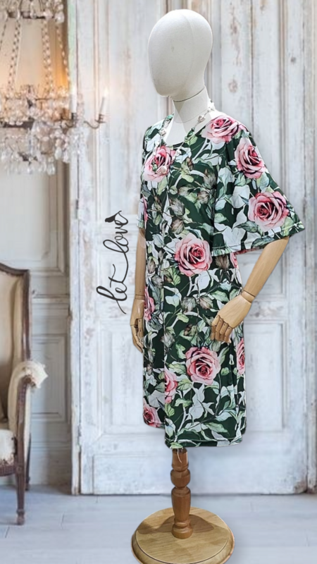 Dress Below the Knee, with Sleeves