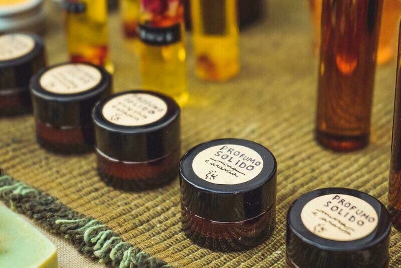 Profumo solido - essenze di ylang-ylang e arancia o mirra e arancia