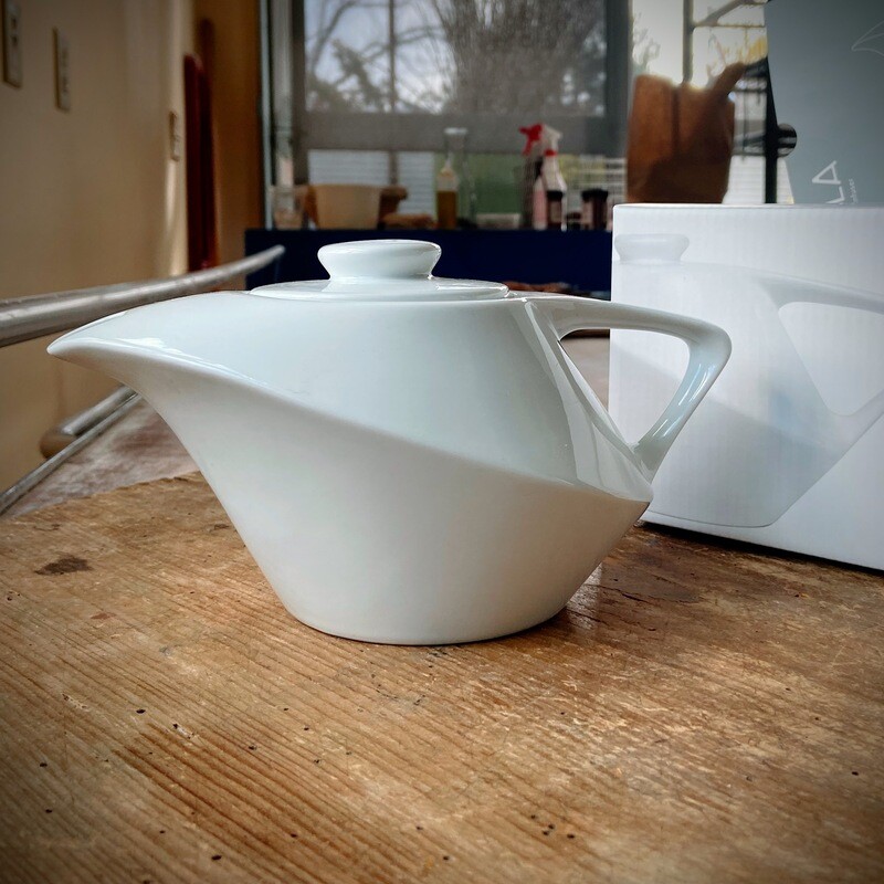 notNeutral Cala Teapot
