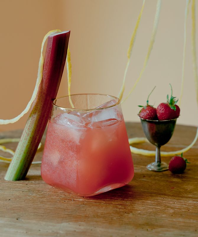 Strawberry Rhubarb Lemonade (Single Serving)