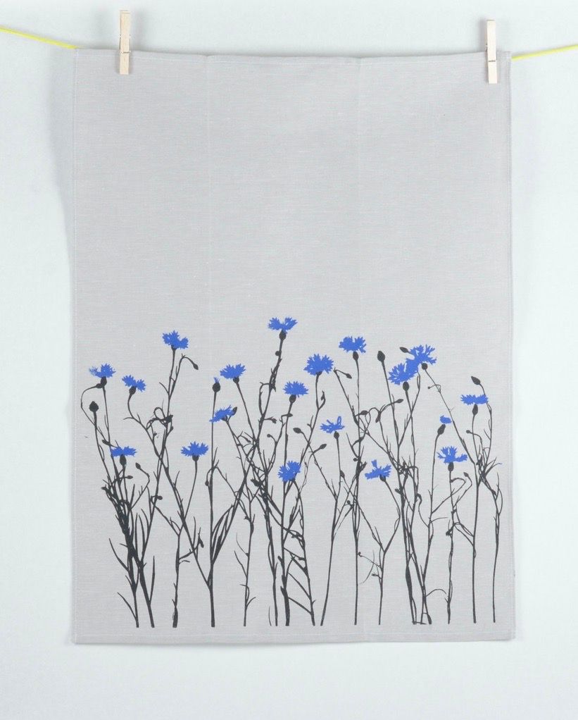 Geschirrtuch Kornblume grau mit schwarz/blauem Druck