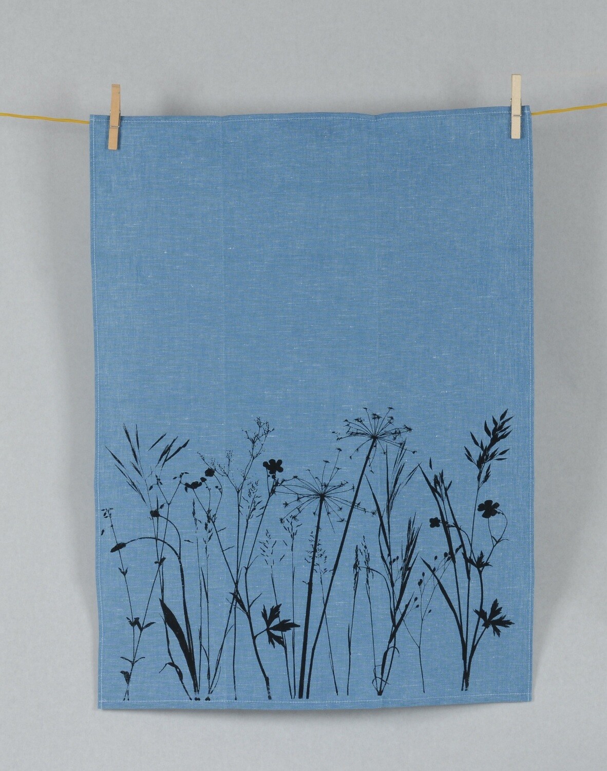 Geschirrtuch Wiese blau mit schwarzem Druck