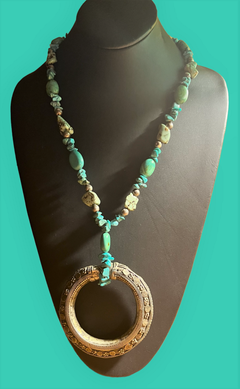 Turquoise Necklace with Large Center Disc
