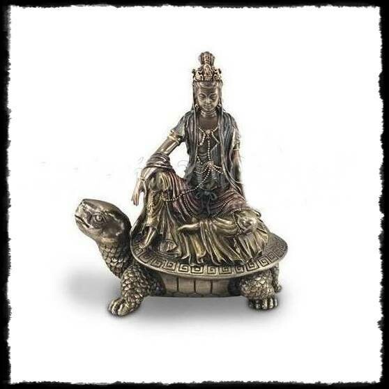 Kuan Yin sobre Tortuga
