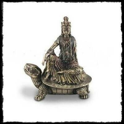 Kuan Yin sobre Tortuga