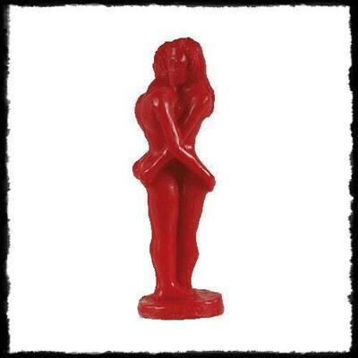 Pareja Roja Abrazada