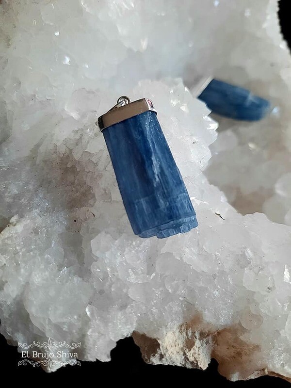 Cianita (Engarce Plata)