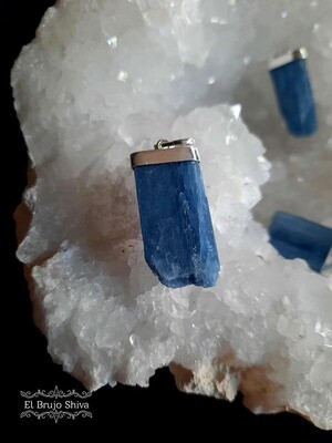 Cianita (Engarce Plata)