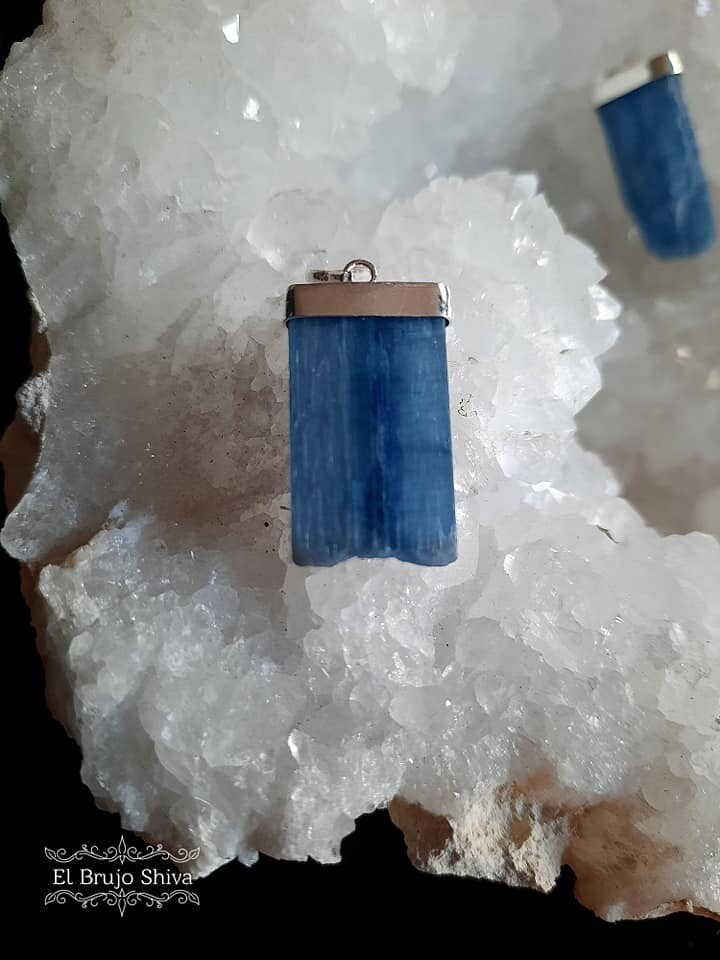 Cianita (Engarce Plata)