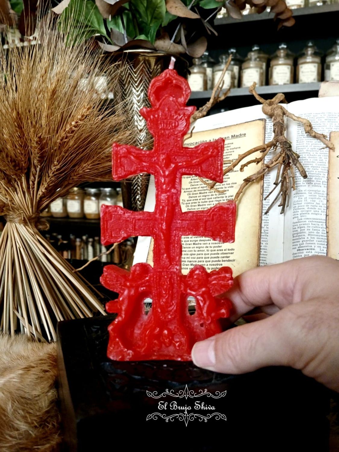 Cruz de Caravaca roja