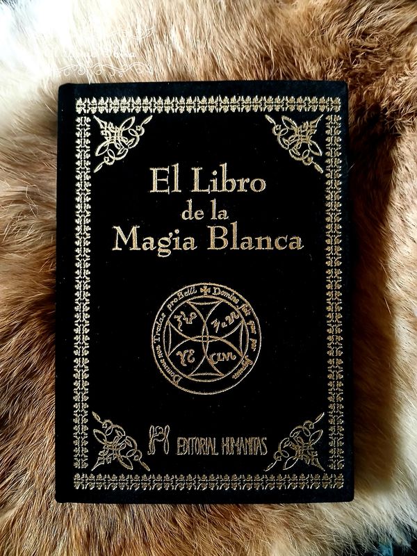 El libro de la magia blanca