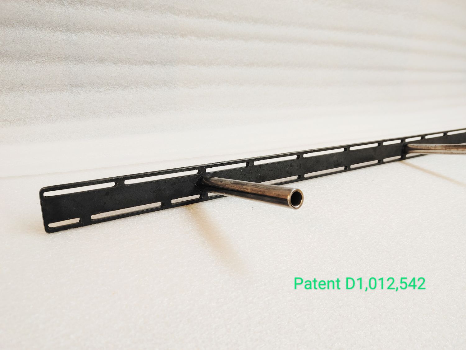 1.5" Tall floating shelf Bracket for 2" - 2.5" lumber. Zero Center brackets