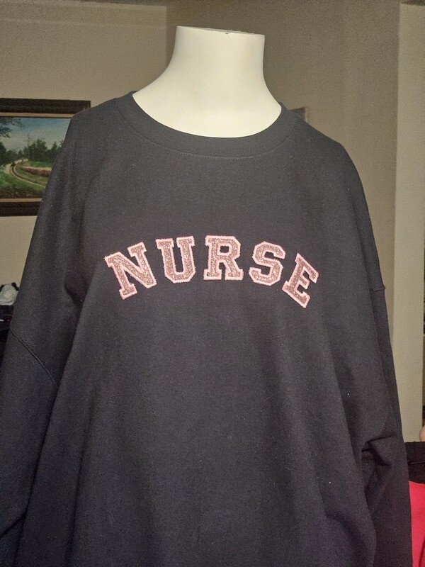 Gildan® - Heavy Blend™ Crewneck Sweatshirt(CAN BE CUSTOMIZED)
