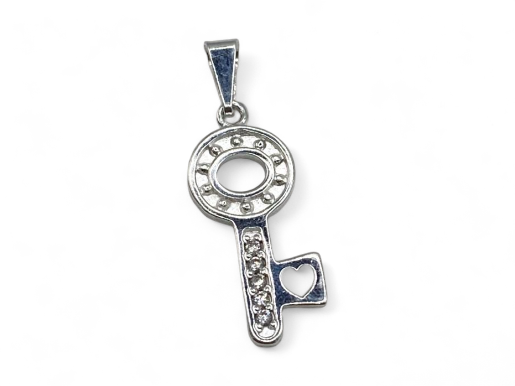 DIJE LLAVE CON MICROPAVE 2.5 CM PLATA .925