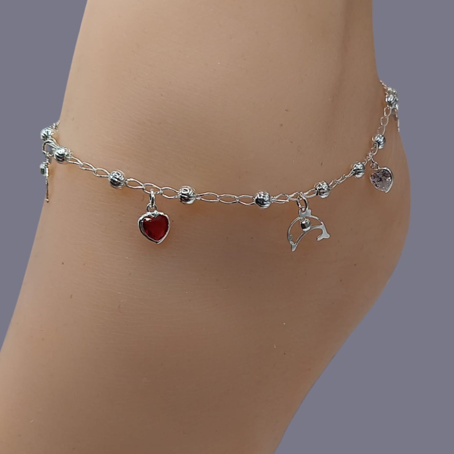 Tobillera Corazones circonia rojo y blanco con delfines. 9.5&quot; de largo. PLATA .925