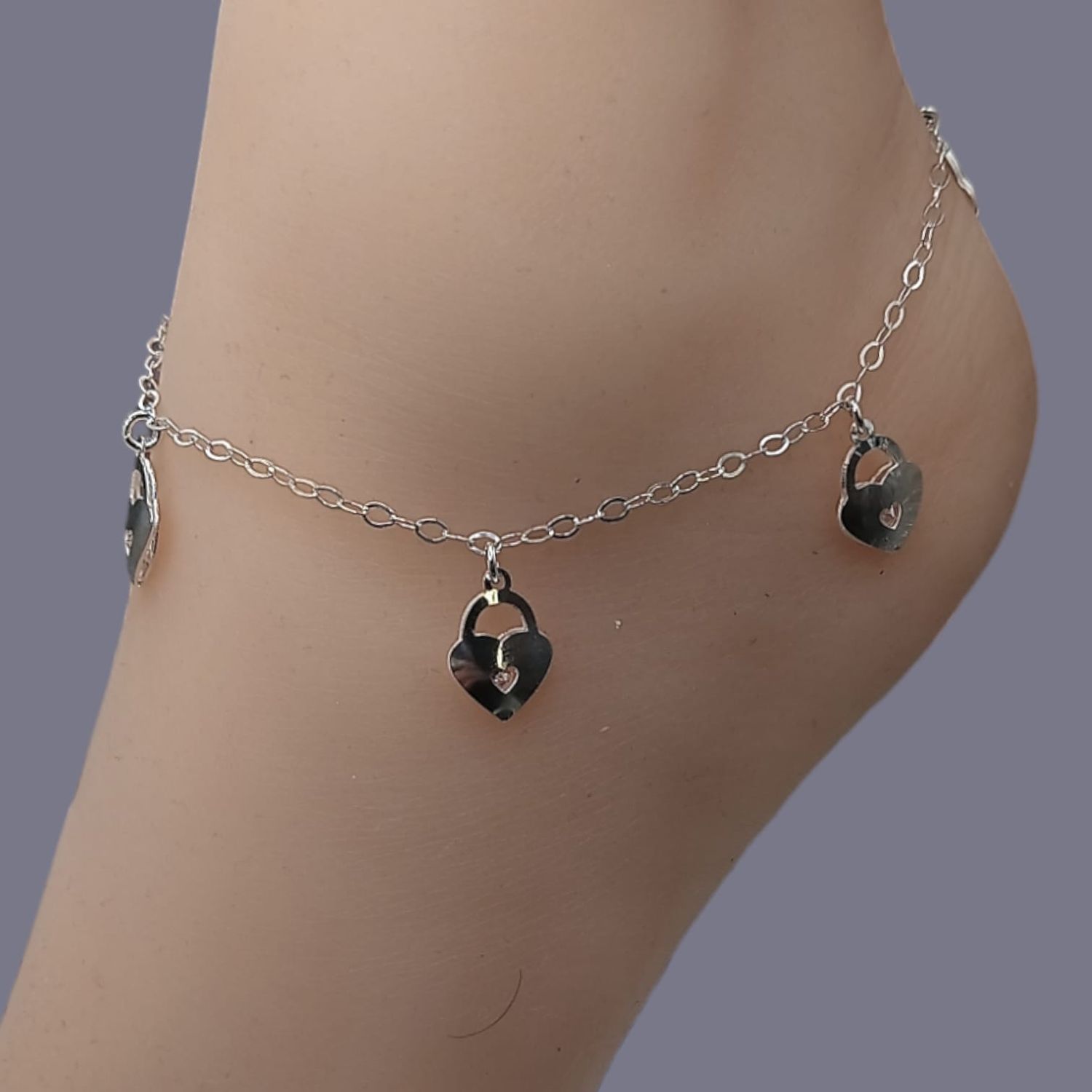 Tobillera Corazón candado con circonias. 9.5&quot; de largo PLATA .925