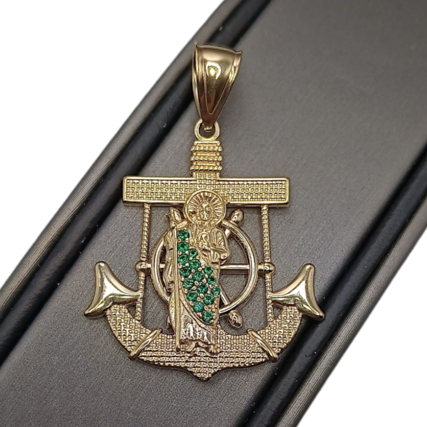 DIJE ANCLA CON SAN JUDAS T CZ VERDE 4.5 CM LARGO TOTAL ORO 14K