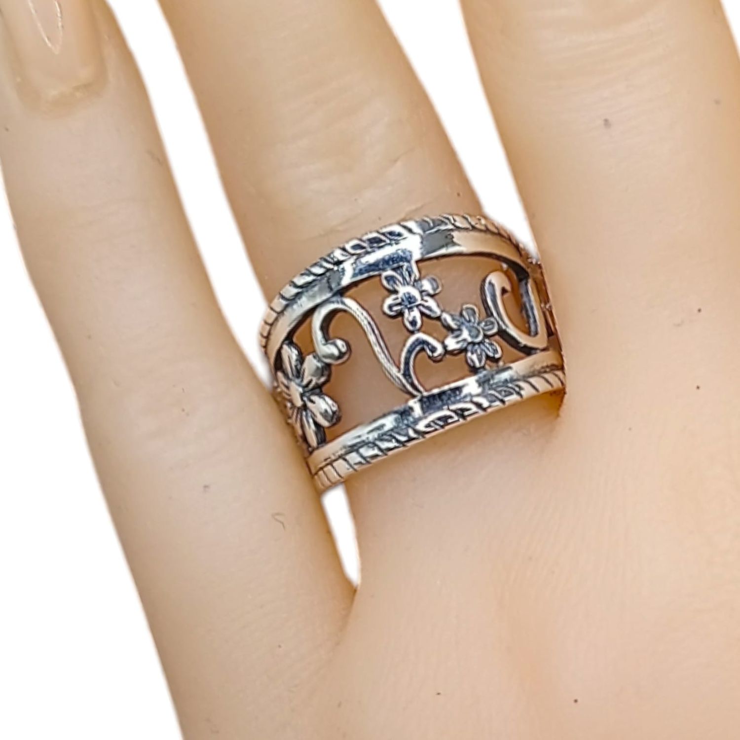 Anillo Argolla Flores Oxy, unica talla #8 Plata 925m