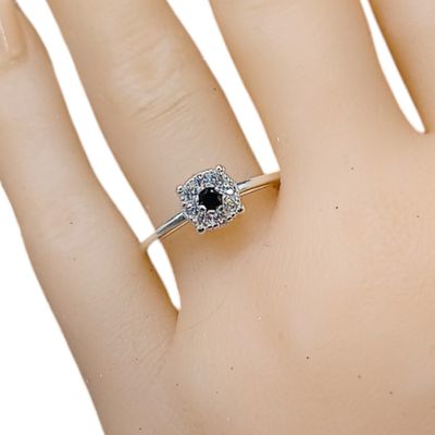 ANILLO MINI CZ BLANCO Y NEGRO PLATA .925
