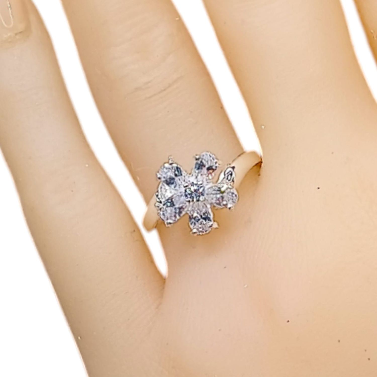 ANILLO FLOR CZ BLANCA PLATA .925