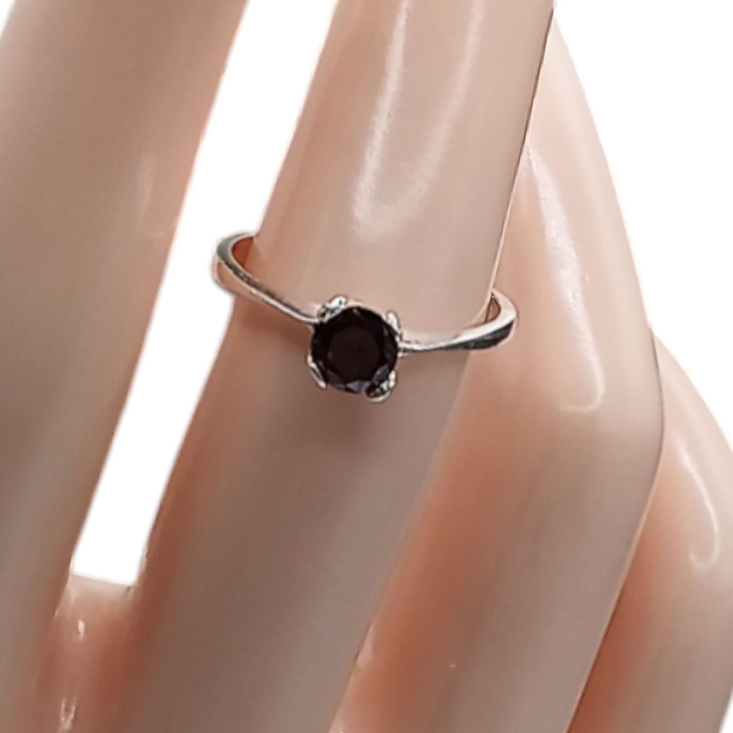 ANILLO SOLITARIO CZ ROJA # 7 PLATA .925