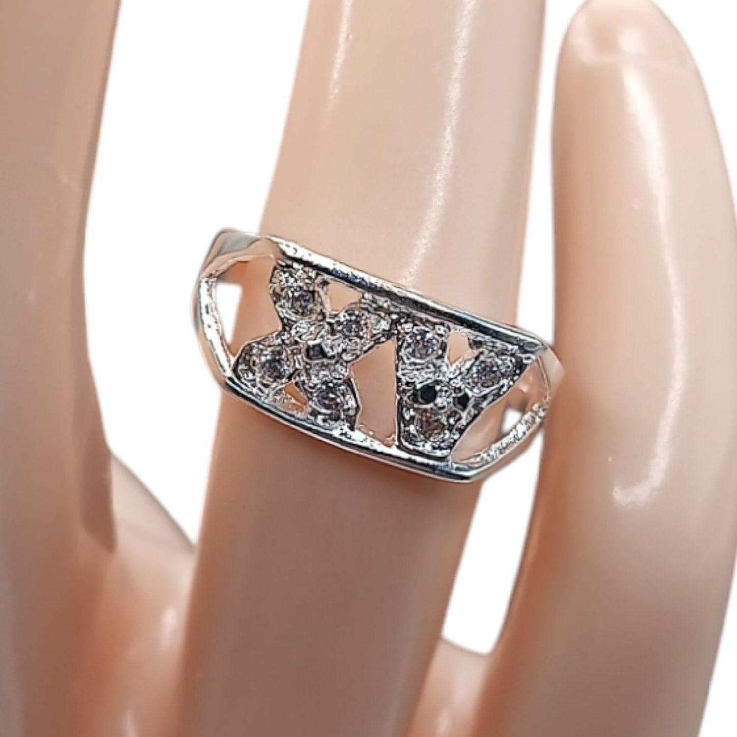 ANILLO  XV MICROPAVE VARIAS MEDIDAS  PLATA .925