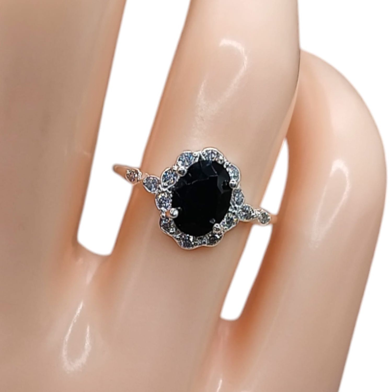 ANILLO SOLITARIO CZ NEGRA # 6 PLATA .925