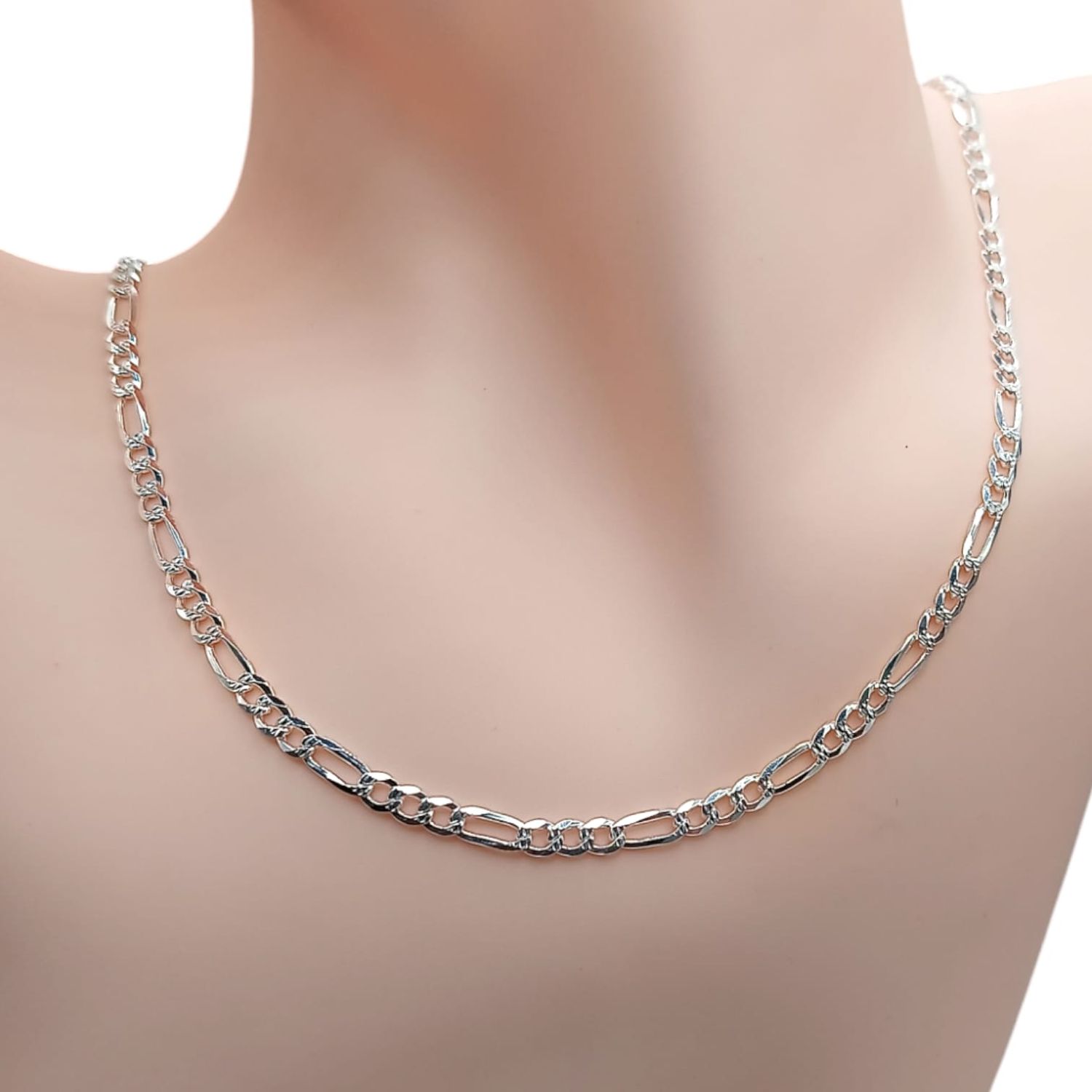 Cadena diamantada Fígaro largo 20&quot;, ancho 4mm.