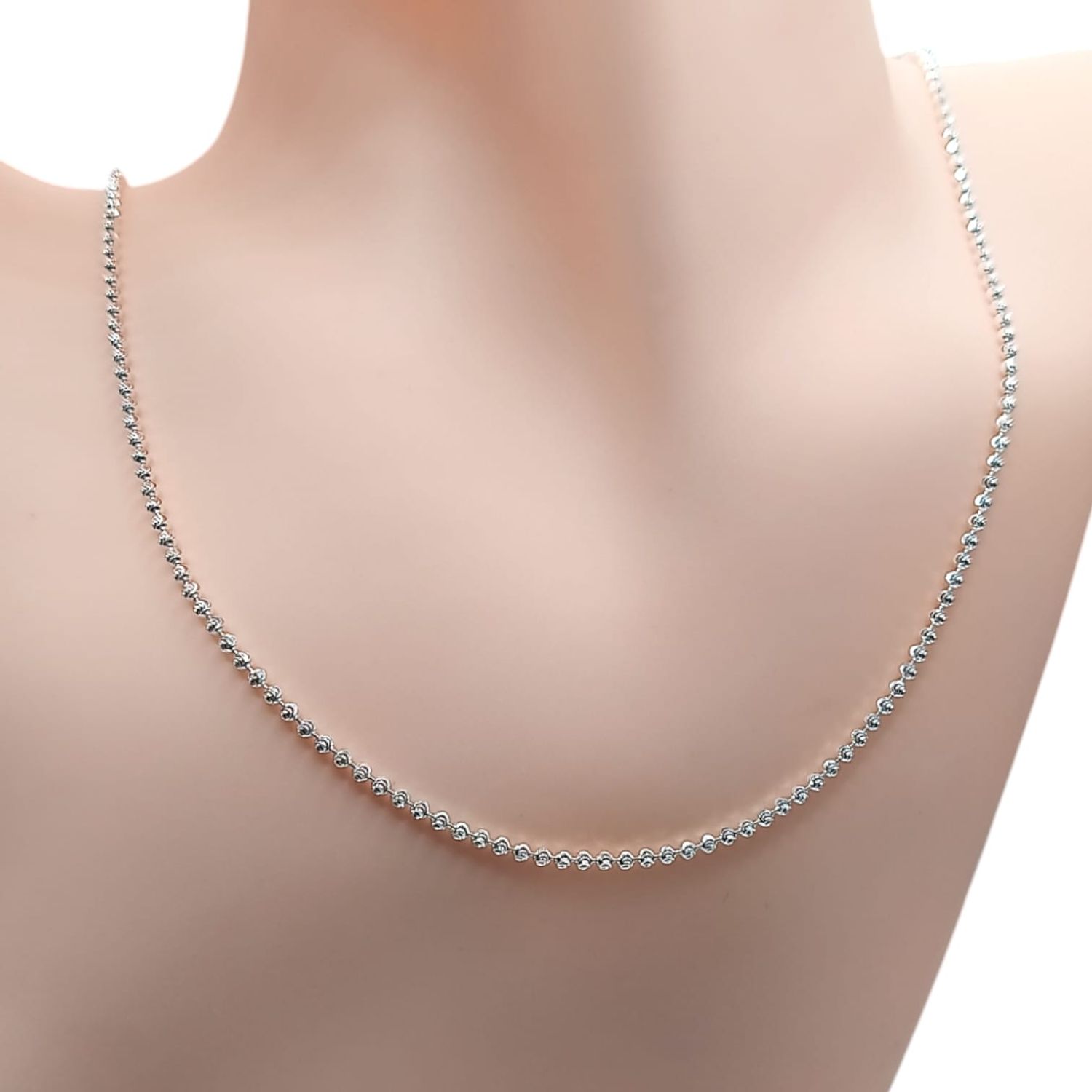 Cadena Italiana Fancy bola diamantada sonrisa. 22&quot; de largo. PLATA .925